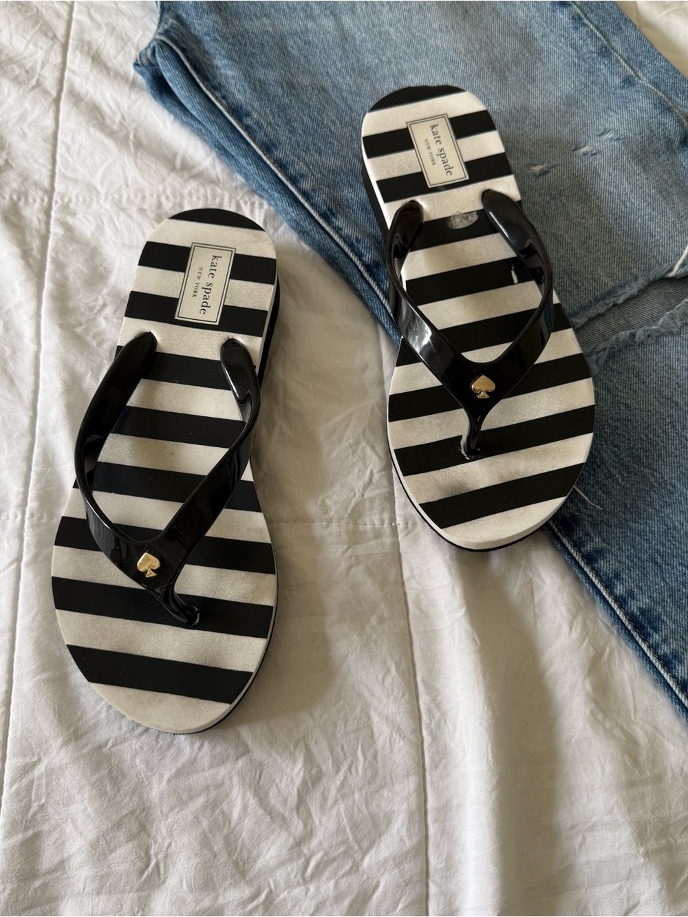 kate spade Black and White Striped Jelly Flip Flops Size 7